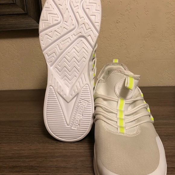 Men’s Reebok - Picture 2 of 5